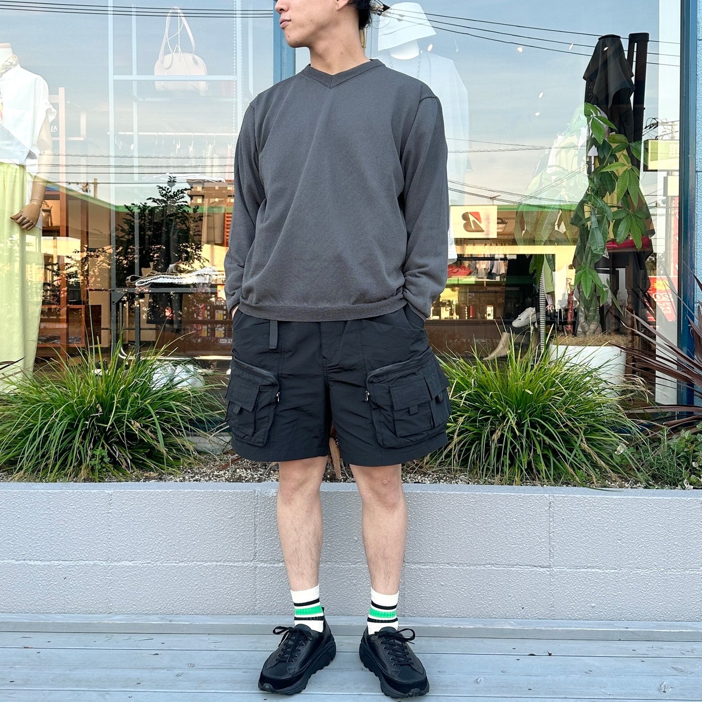 STILL BY HAND(スティル バイ ハンド) SHALLOW V-NECK SWEATER シャロウ Vネック セーター"24SS"【KN04241】