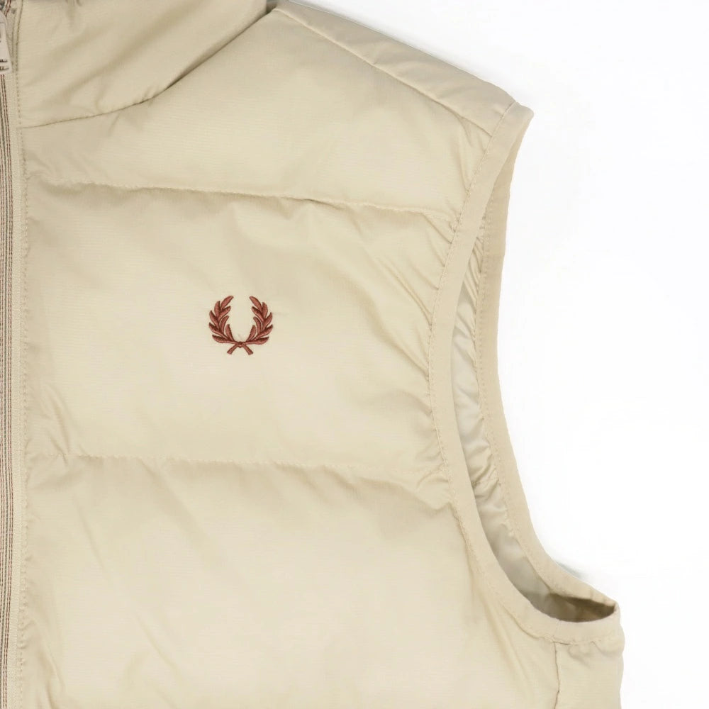 FRED PERRY(フレッドペリー)MENS Insulated Gilet ナイロンリップストップ 中綿ベスト【J8522】